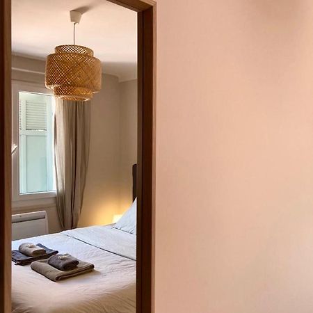Appart Neuf Au Coeur Du Village De Collobrières Екстериор снимка